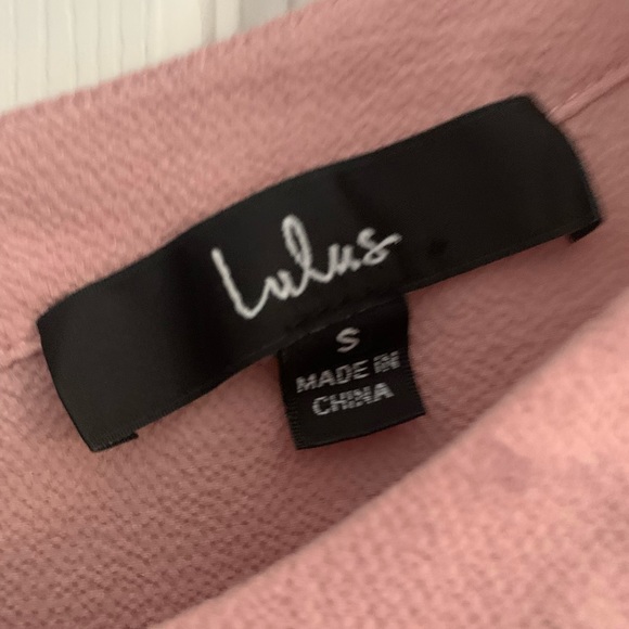 Lulu’s Embroidered Top - S - Picture 4 of 4